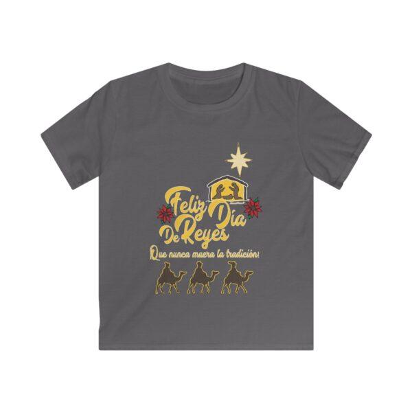 Feliz Día de Reyes ¡Que nunca muera la tradición! Kids Tee - Image 3